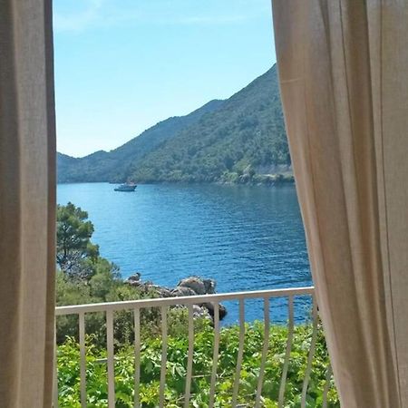 Mljet 2 You - Seafront Apartment 2+2 Sobra Exterior photo