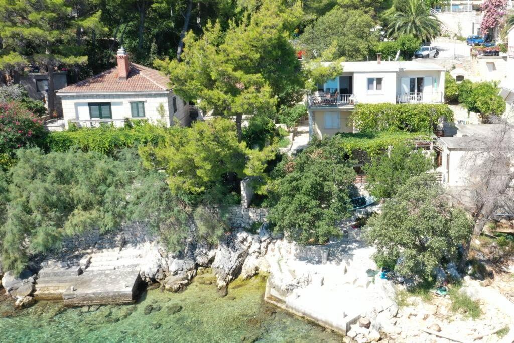 Mljet 2 You - Seafront Apartment 2+2 Sobra Exterior photo