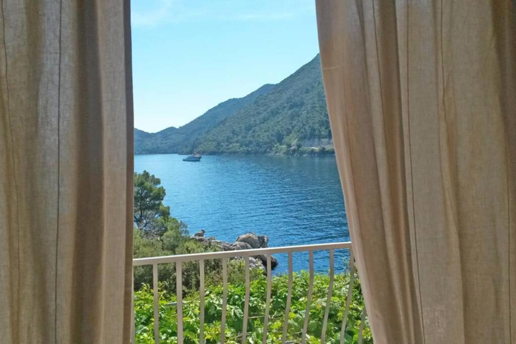 Mljet 2 You - Seafront Apartment 2+2 Sobra Exterior photo